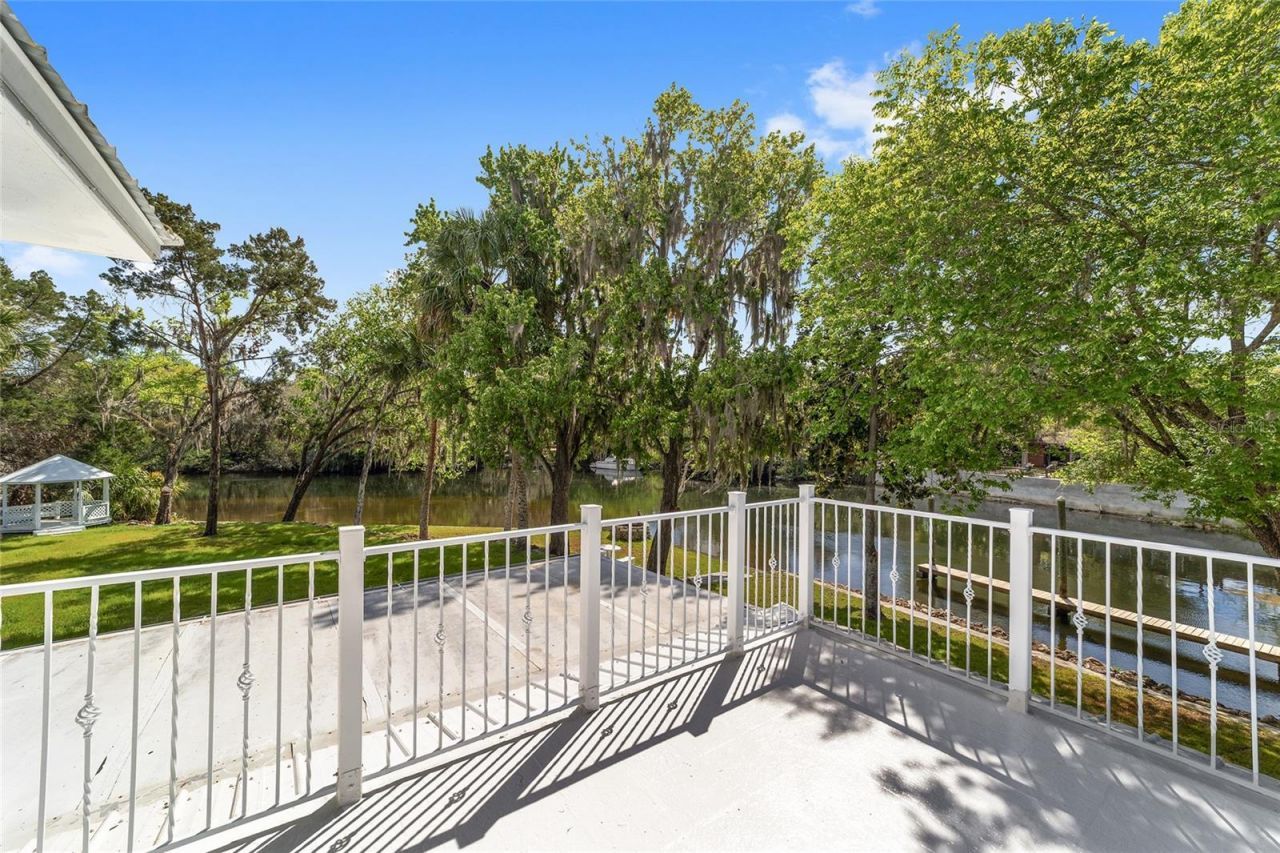 34 Garden Mall Court, Inglis, FL 34449 Photo