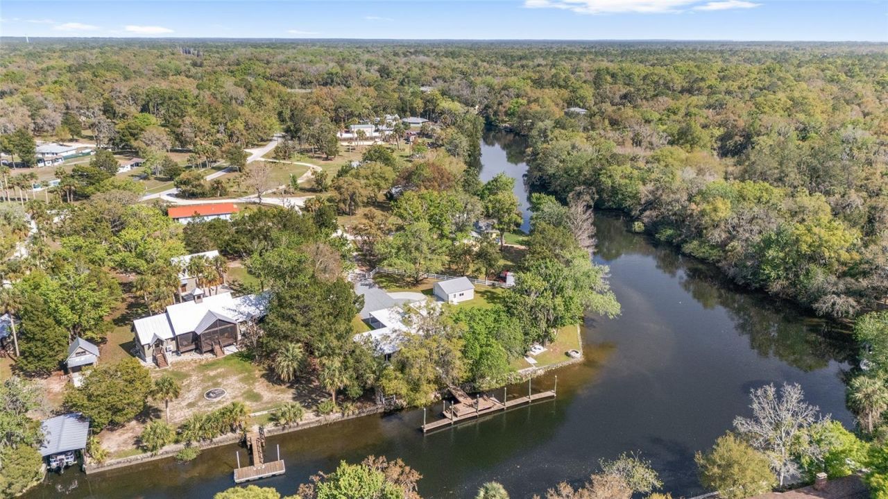 34 Garden Mall Court, Inglis, FL 34449 Photo