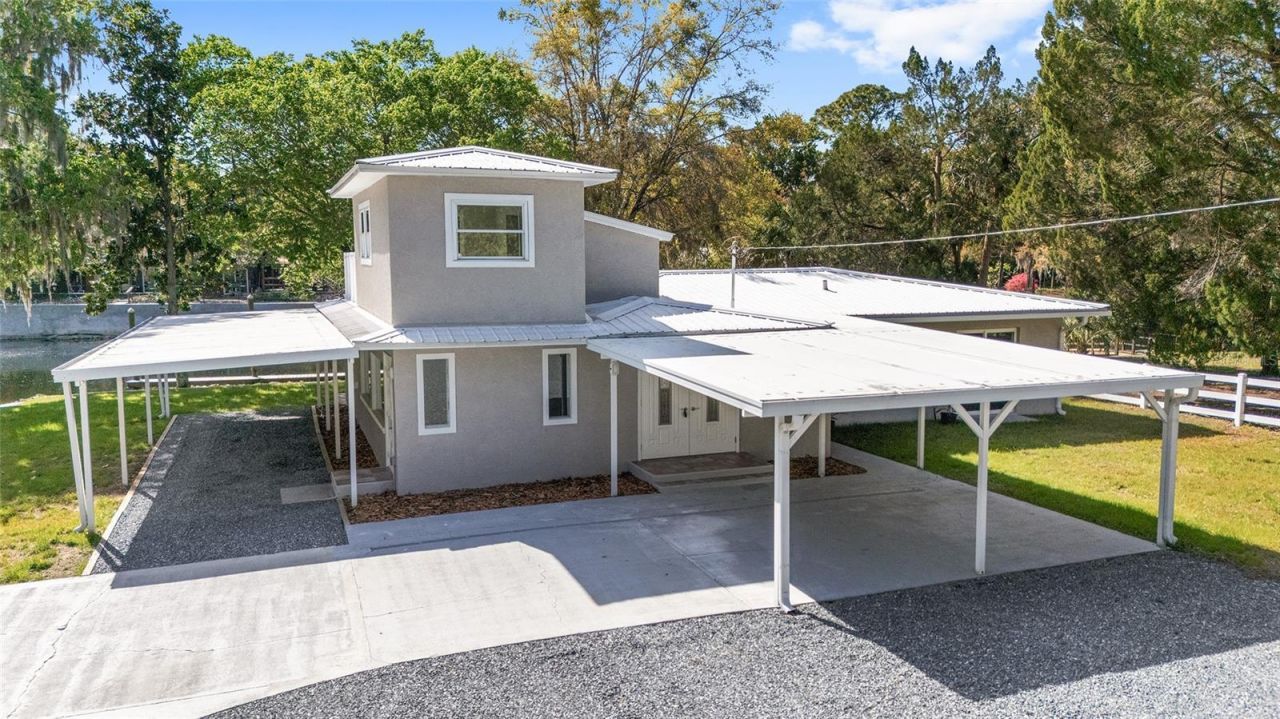 34 Garden Mall Court, Inglis, FL 34449 Photo