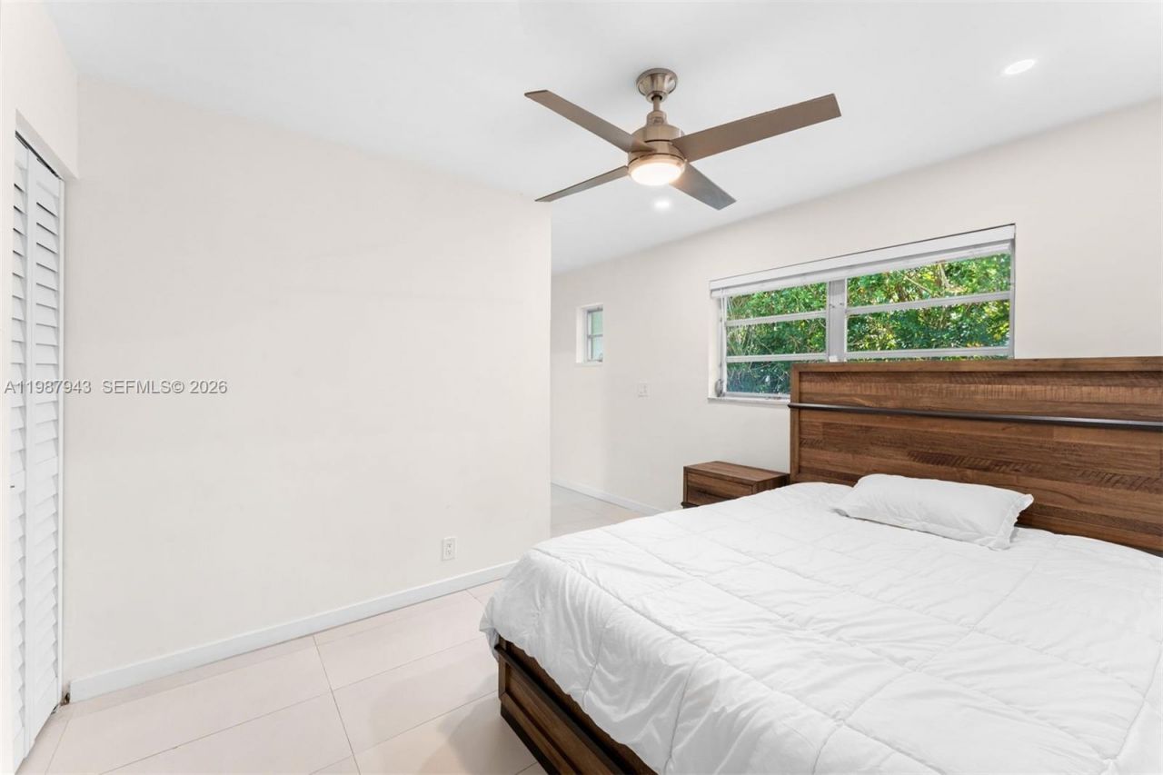 1525 Diplomat Pkwy , Hollywood, FL 33019 Photo