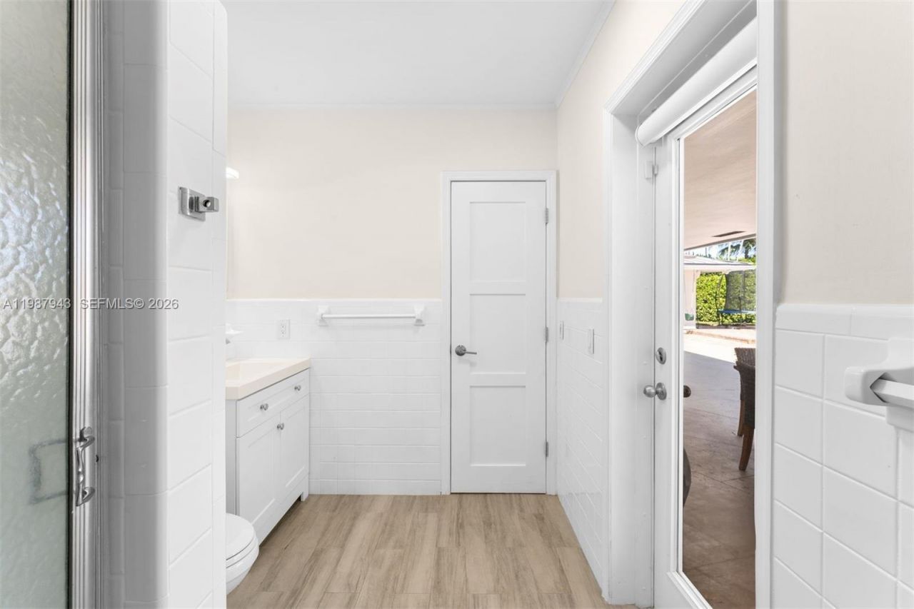 1525 Diplomat Pkwy , Hollywood, FL 33019 Photo