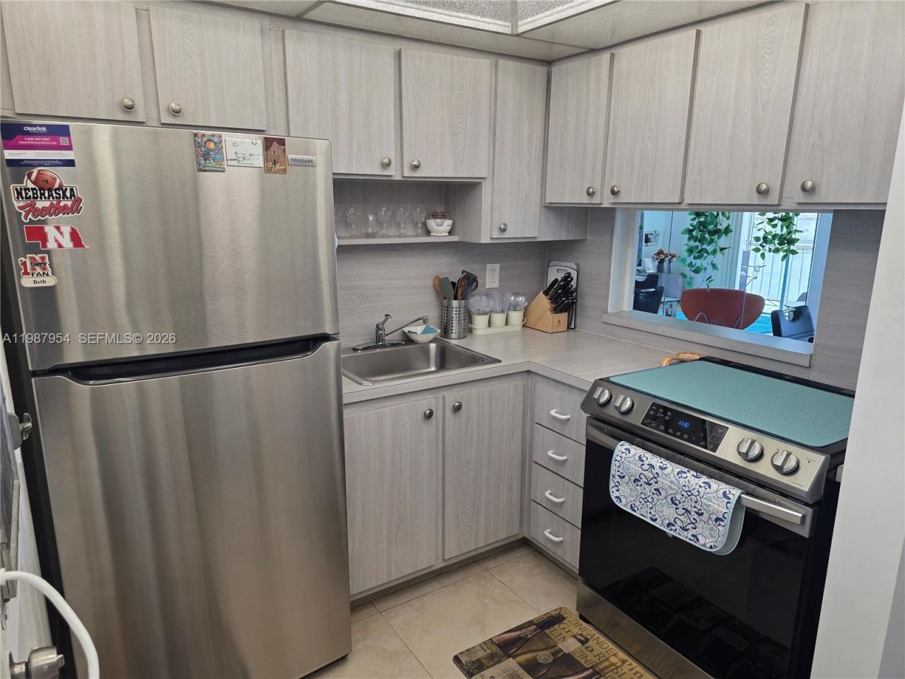 2861 Leonard Dr , Unit F605, Aventura, FL 33160 Photo