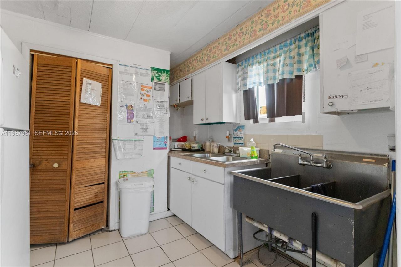 1781 NW 152nd Ter, Miami Gardens, FL 33054 Photo