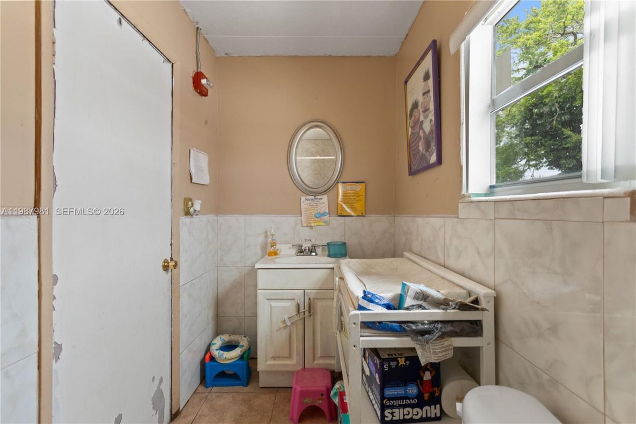 1781 NW 152nd Ter , Miami Gardens, FL 33054 Photo