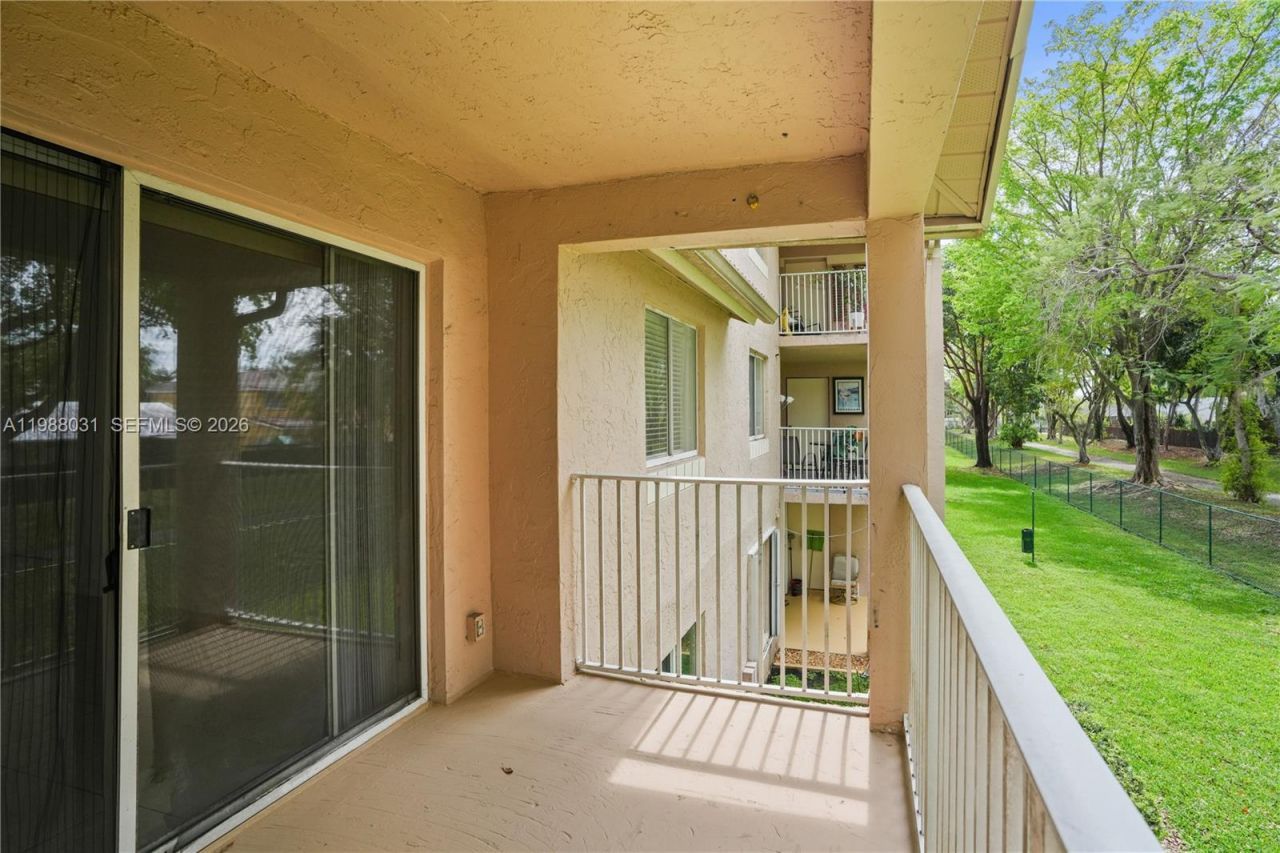 10610 SW 158th Ct , Unit 208, Miami, FL 33196 Photo