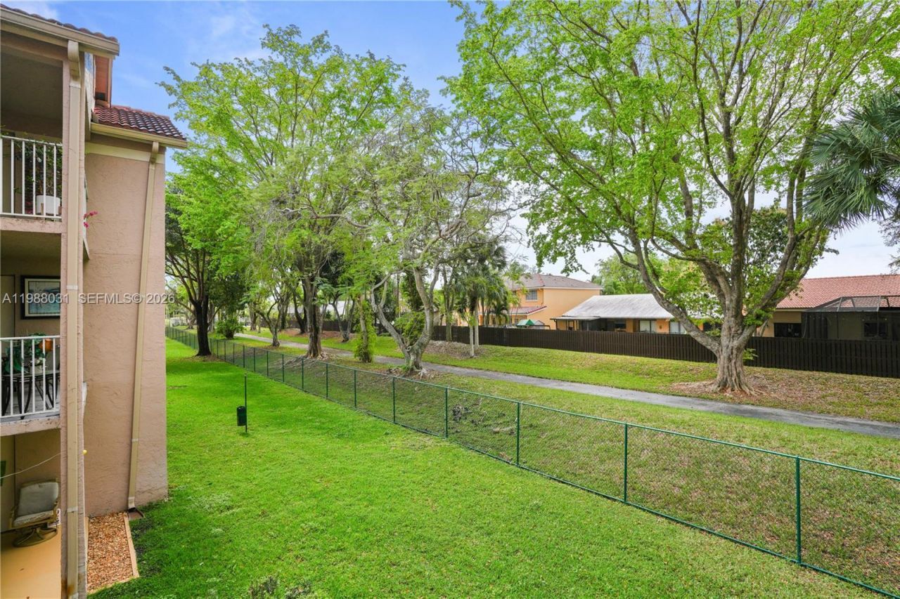 10610 SW 158th Ct , Unit 208, Miami, FL 33196 Photo