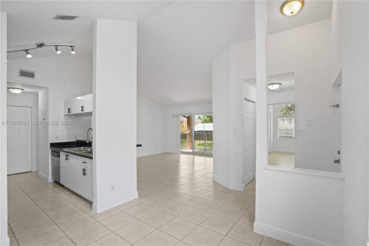 10610 SW 158th Ct , Unit 208, Miami, FL 33196 Photo