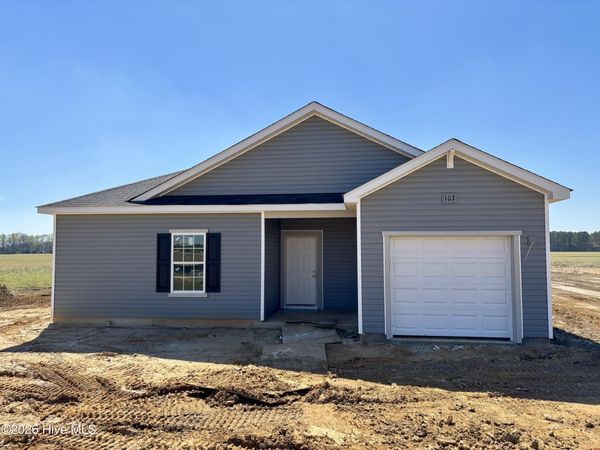 102 Hayes Drive , Pikeville, NC 27863