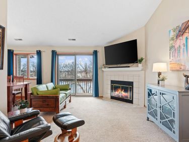 2644 Lake Court Drive, Unit 31, Mounds View, MN 55112
