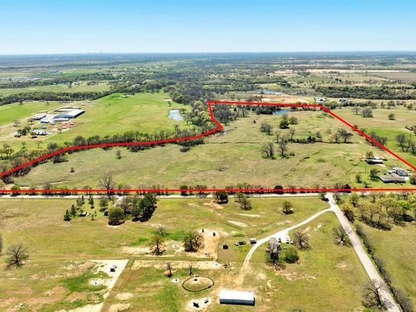 12592 Friendship Road , Pilot Point, TX 76258