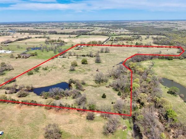 12592 Friendship Road, Pilot Point, TX 76258