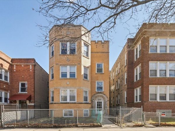 6319 N Claremont Avenue, Chicago, IL 60659