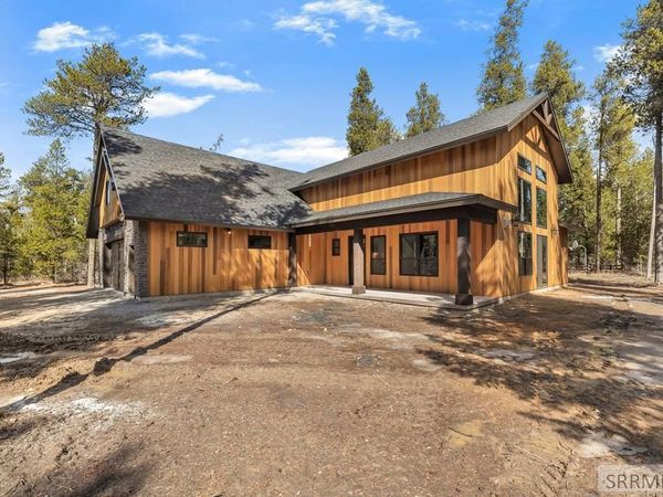 1527 Shadow Run, ASHTON, ID 83420