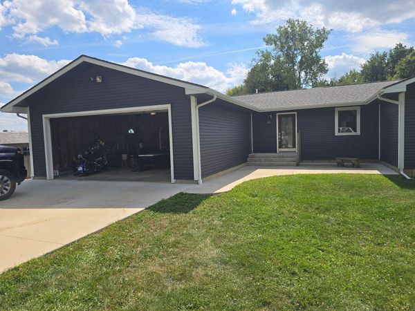 983 Moore Road, Quincy, MI 49082