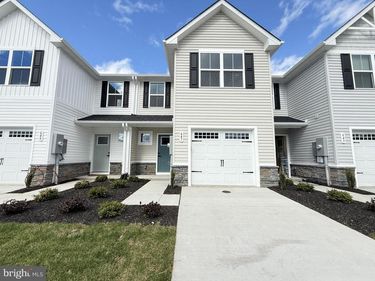 647 LAURELWOOD CIRCLE , WINCHESTER, VA 22601