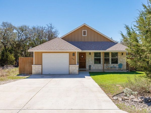 1306 Live Oak, Spring Branch, TX 78070