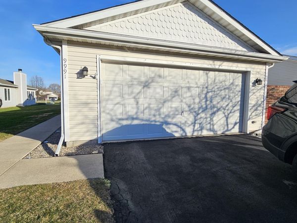 9991 Hunters Run, St. John, IN 46373