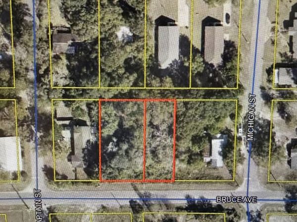 2.5 Lots Bruce Avenue, DeFuniak Springs, FL 32435