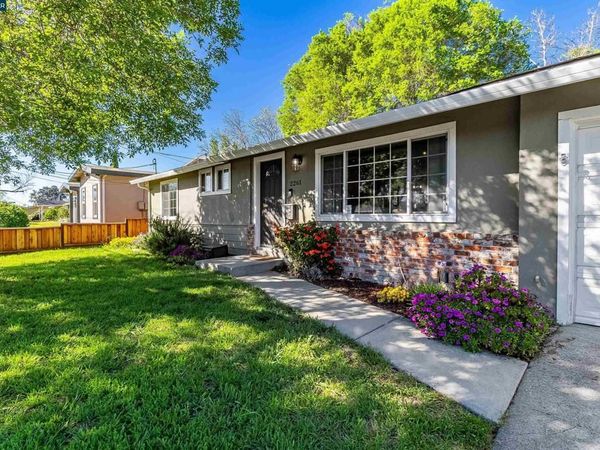 2261 Gehringer Dr, Concord, CA 94520