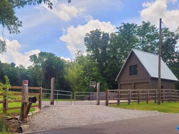 1619 Peck Hollow Road, Somerville, AL 35670