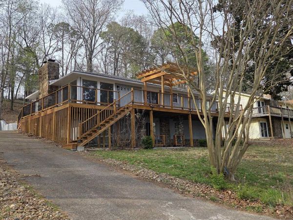 211 Pine knot, Fairfield Bay, AR 72088