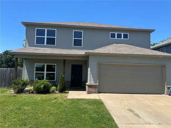 5110 Claxton Circle, Fayetteville, AR 72704