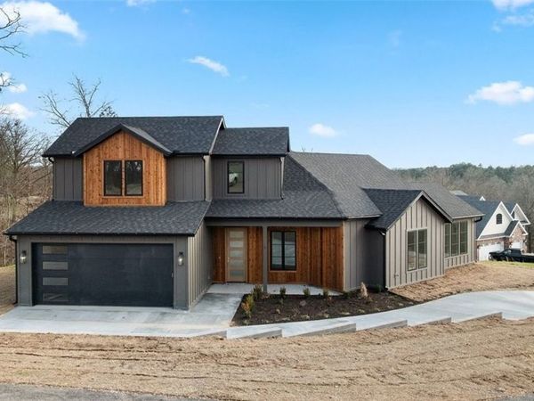 3 McKeever Lane , Bella Vista, AR 72715