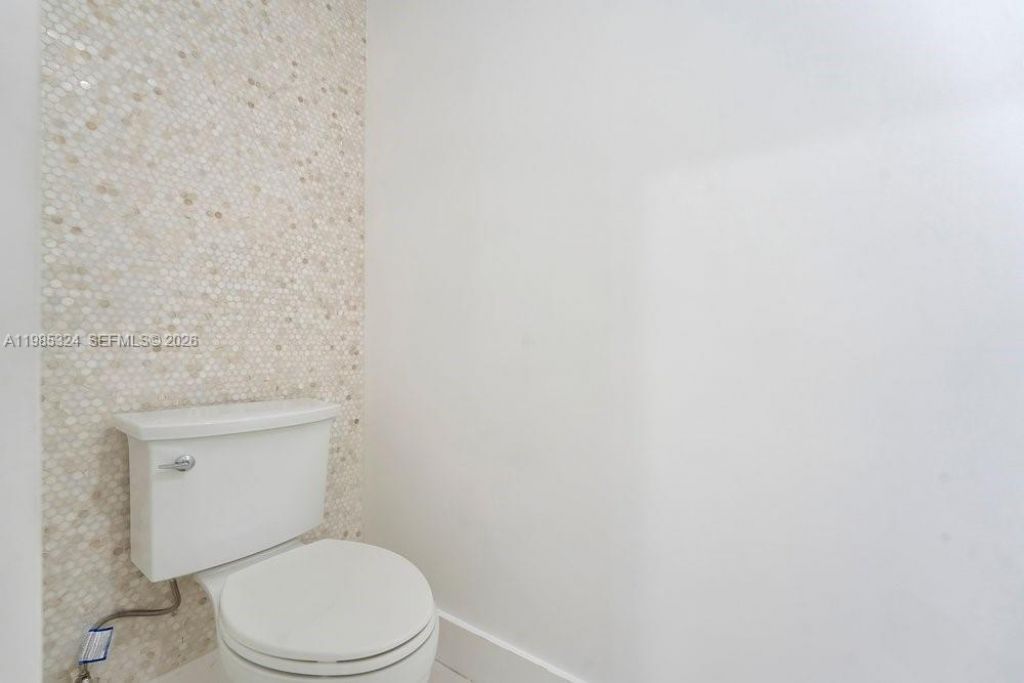 4053 SW 8th St , Plantation, FL 33317 Photo