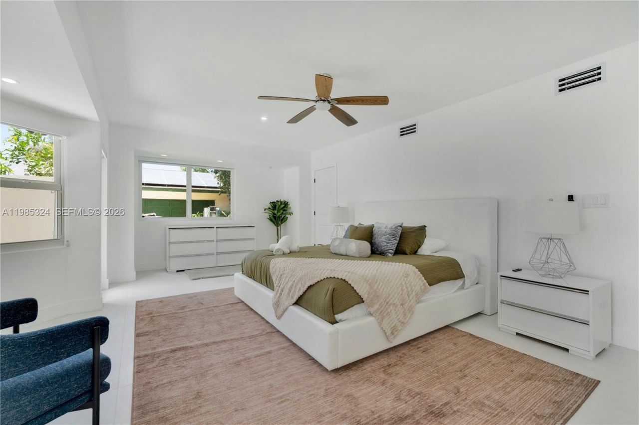 4053 SW 8th St, Plantation, FL 33317 Photo