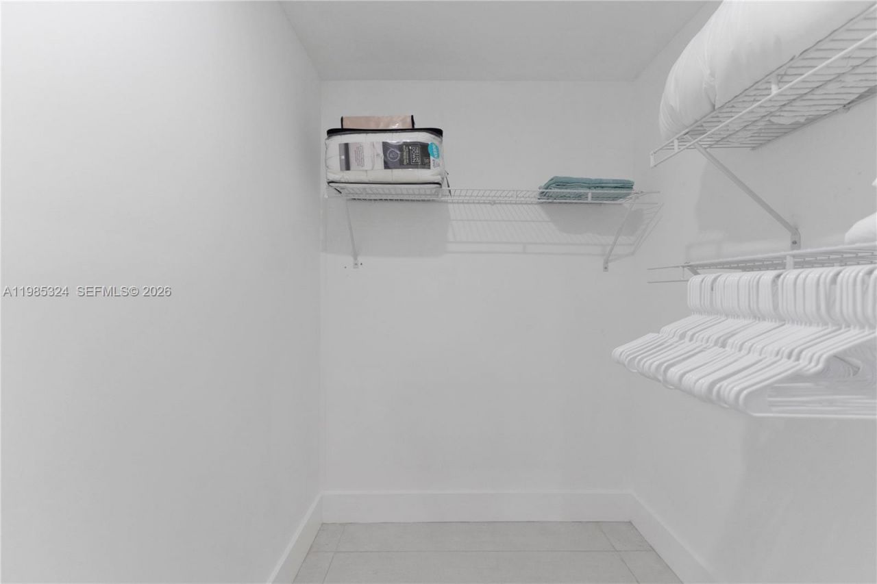4053 SW 8th St, Plantation, FL 33317 Photo