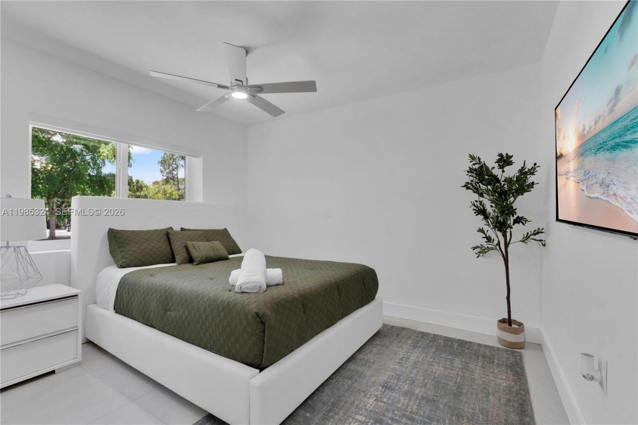 4053 SW 8th St, Plantation, FL 33317 Photo