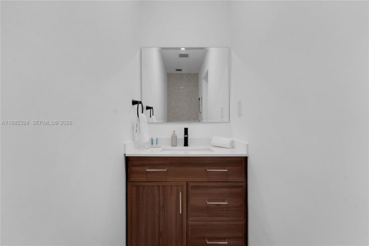 4053 SW 8th St, Plantation, FL 33317 Photo