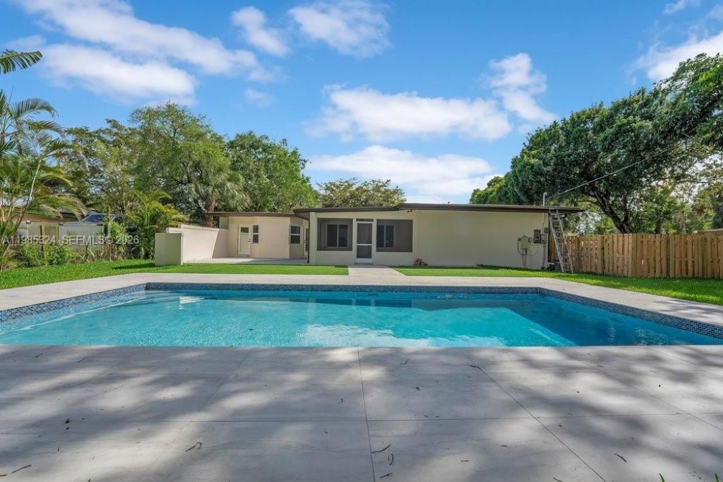 4053 SW 8th St, Plantation, FL 33317 Photo
