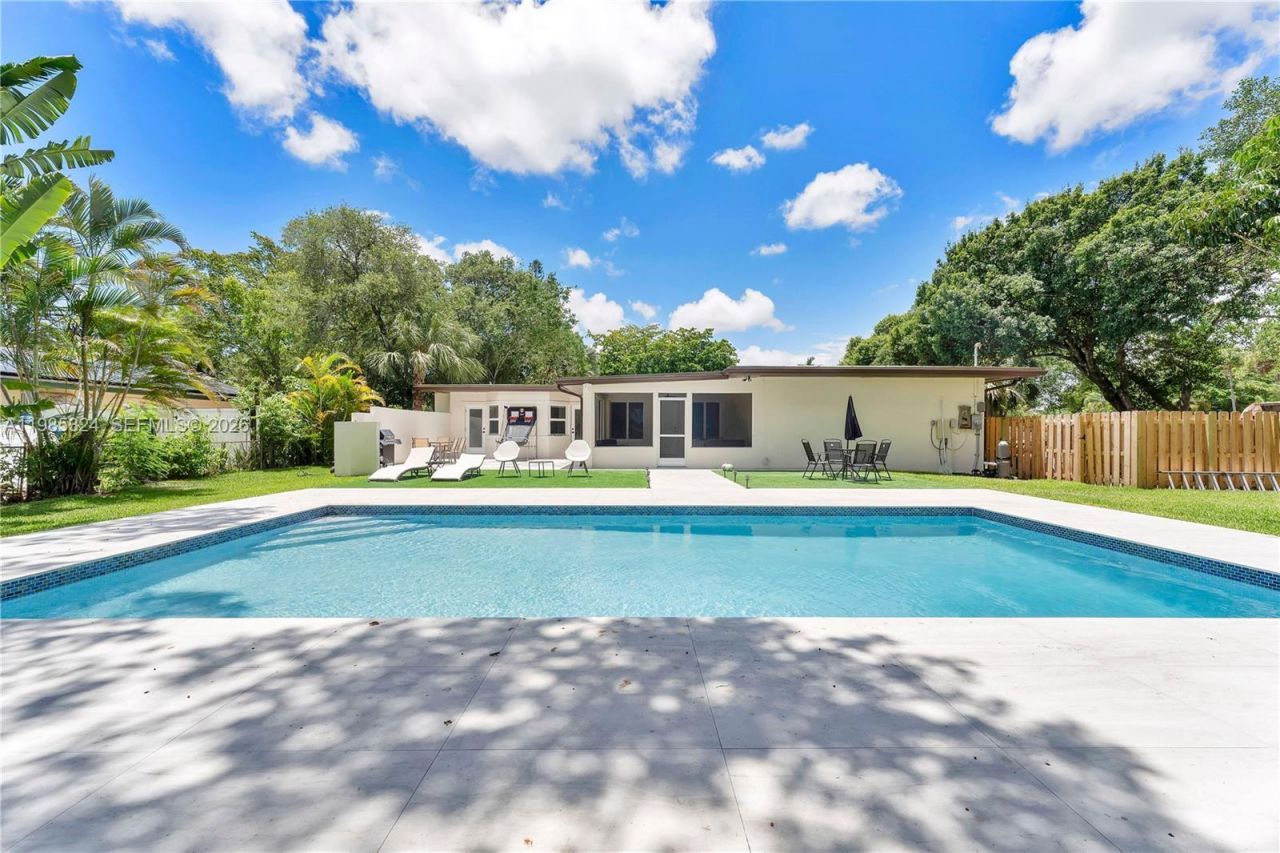 4053 SW 8th St, Plantation, FL 33317 Photo