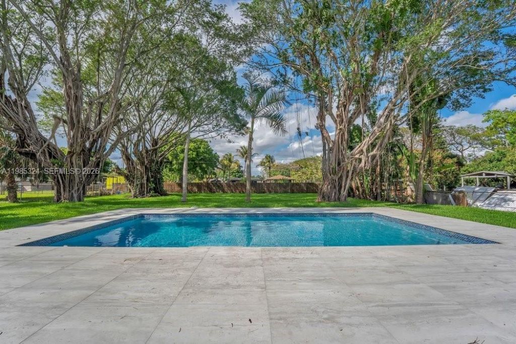 4053 SW 8th St, Plantation, FL 33317 Photo