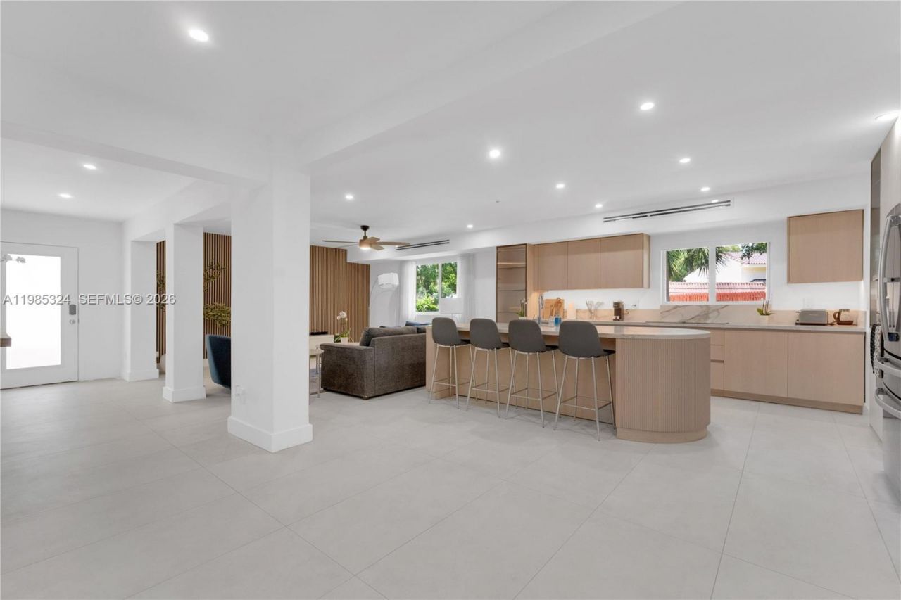 4053 SW 8th St, Plantation, FL 33317 Photo
