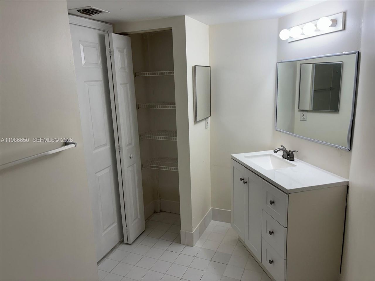 655 SW 111th Way, Unit 108, Pembroke Pines, FL 33025 Photo