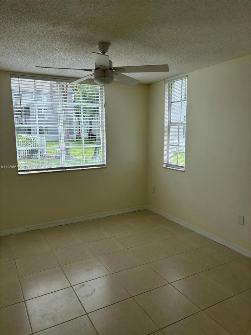 655 SW 111th Way, Unit 108, Pembroke Pines, FL 33025 Photo