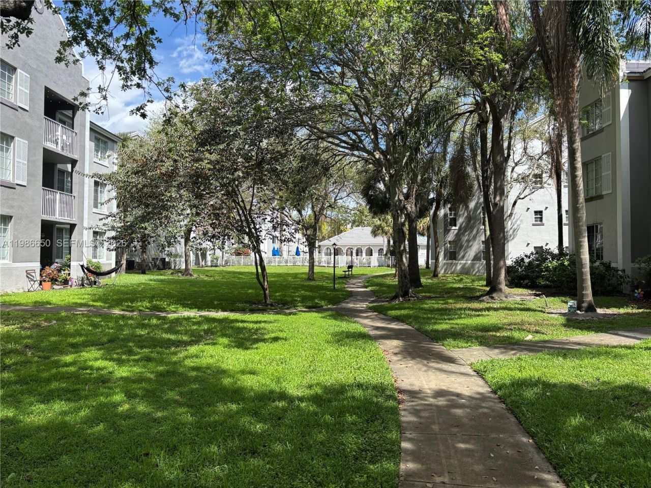 655 SW 111th Way, Unit 108, Pembroke Pines, FL 33025 Photo