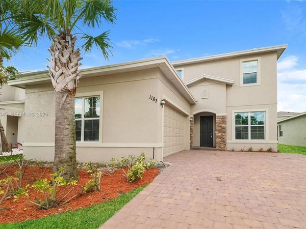 1183 NW Leonardo Cir , Port St. Lucie, FL 34986