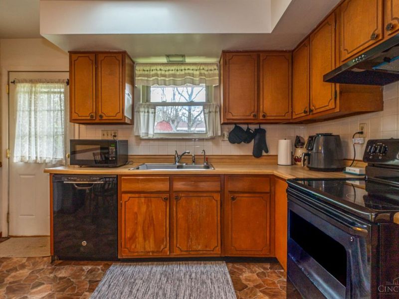 2766 Symphony Way, West Carrollton, OH 45449 Photo 10