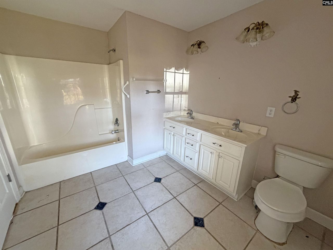 520 Gallatin Circle Photo 8