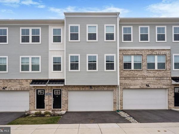 46 CONTINENTAL WAY, BRIDGEPORT, PA 19405