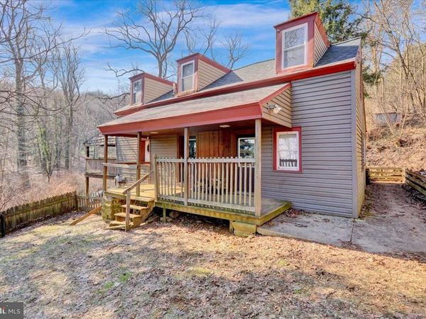 142 GRANDVIEW ROAD , WERNERSVILLE, PA 19565