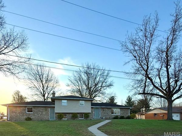 1210 Kimbeland Drive, Jackson, MO 63755