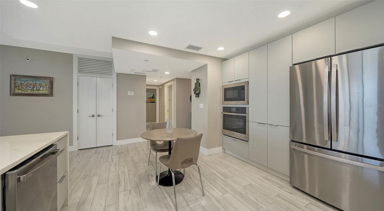 2120 Harbourside Drive, Unit 623, Longboat Key, FL 34228 Photo