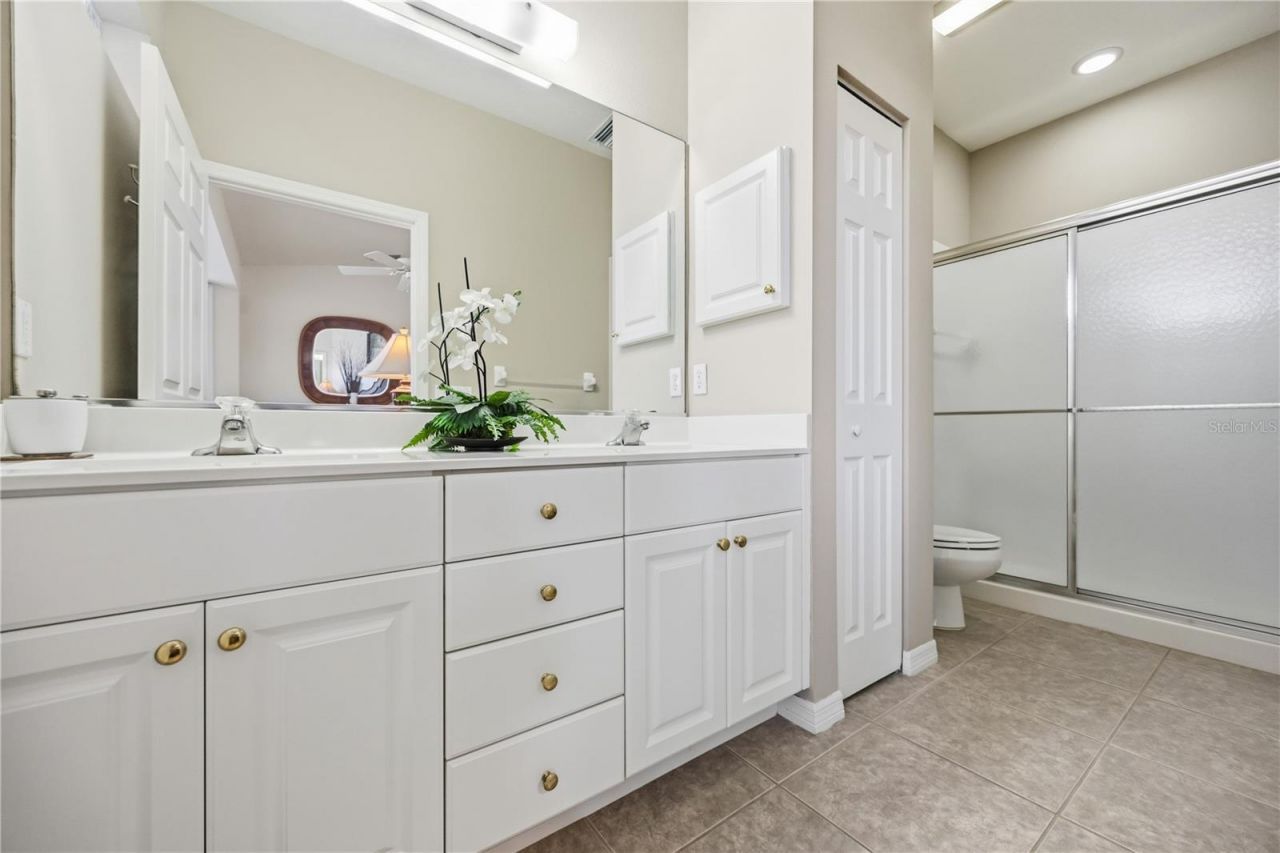 115 Woodbridge Drive, Unit 201, Venice, FL 34293 Photo