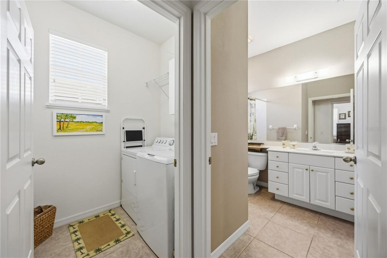 115 Woodbridge Drive, Unit 201, Venice, FL 34293 Photo