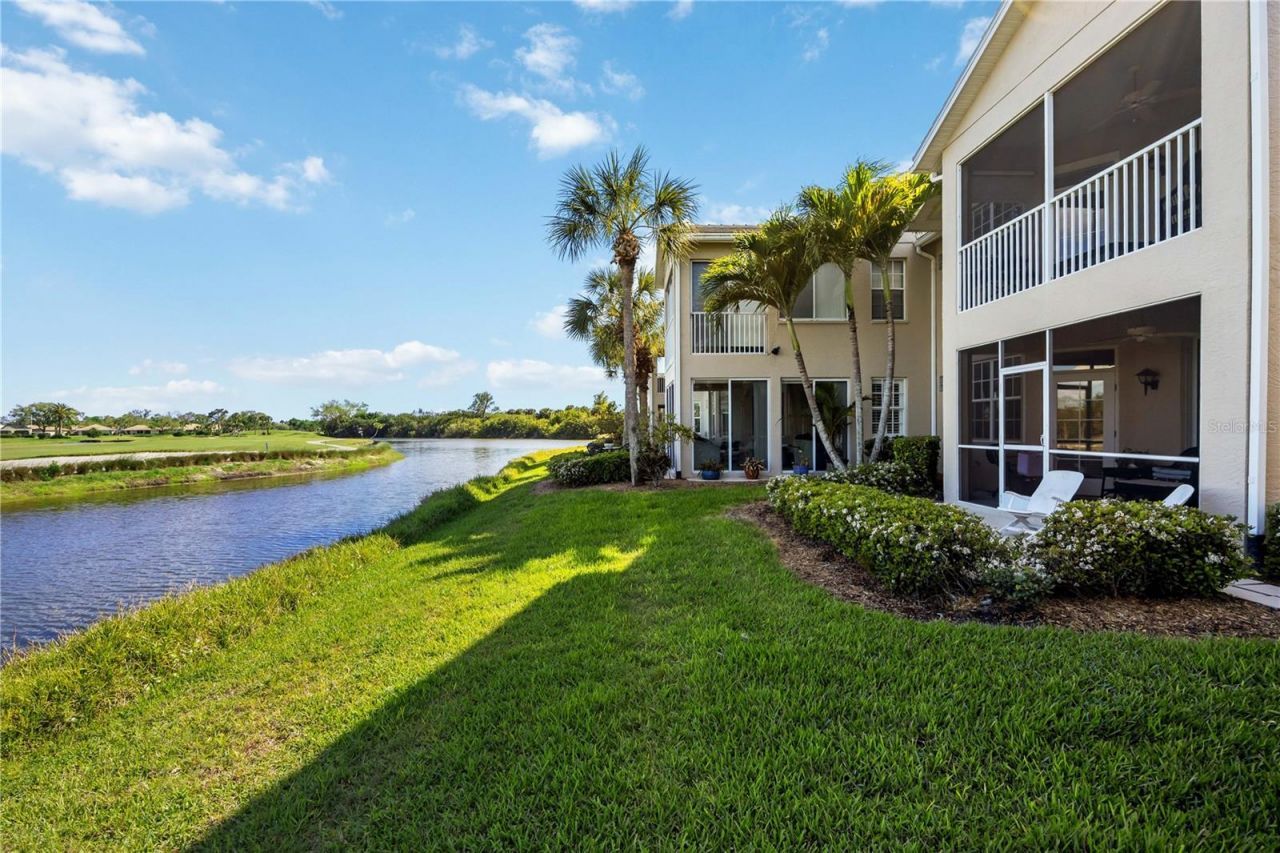 115 Woodbridge Drive, Unit 201, Venice, FL 34293 Photo