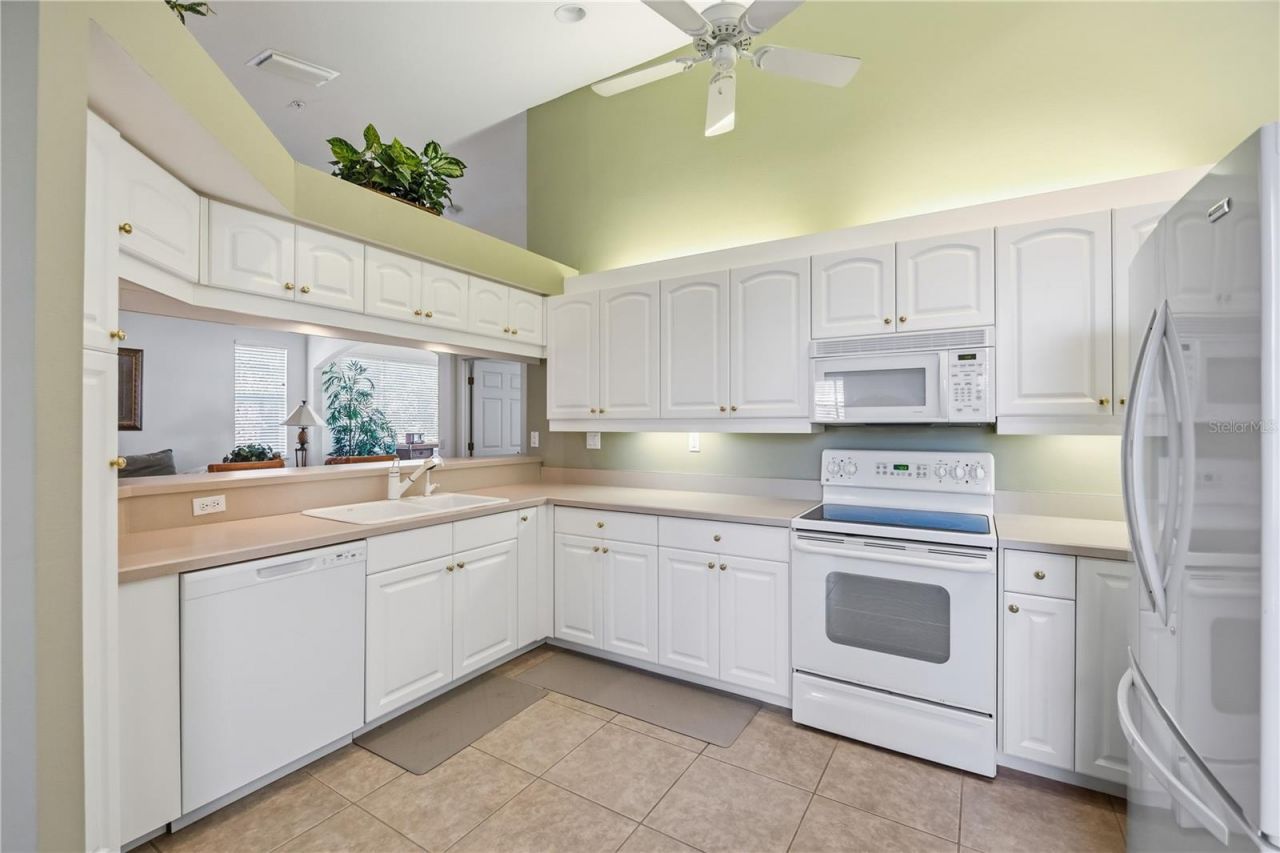 115 Woodbridge Drive, Unit 201, Venice, FL 34293 Photo